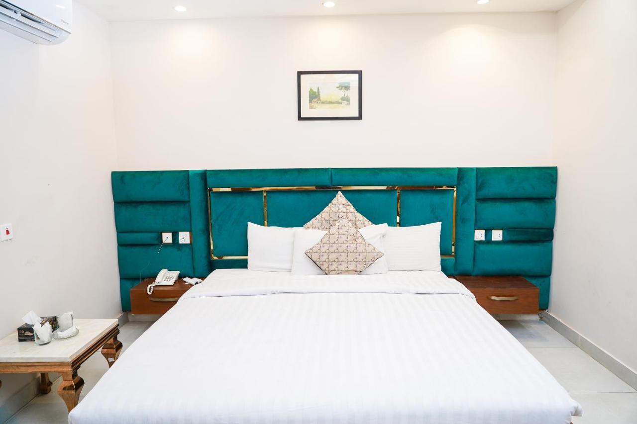 Hotel Avalon Suites ملتان المظهر الخارجي الصورة