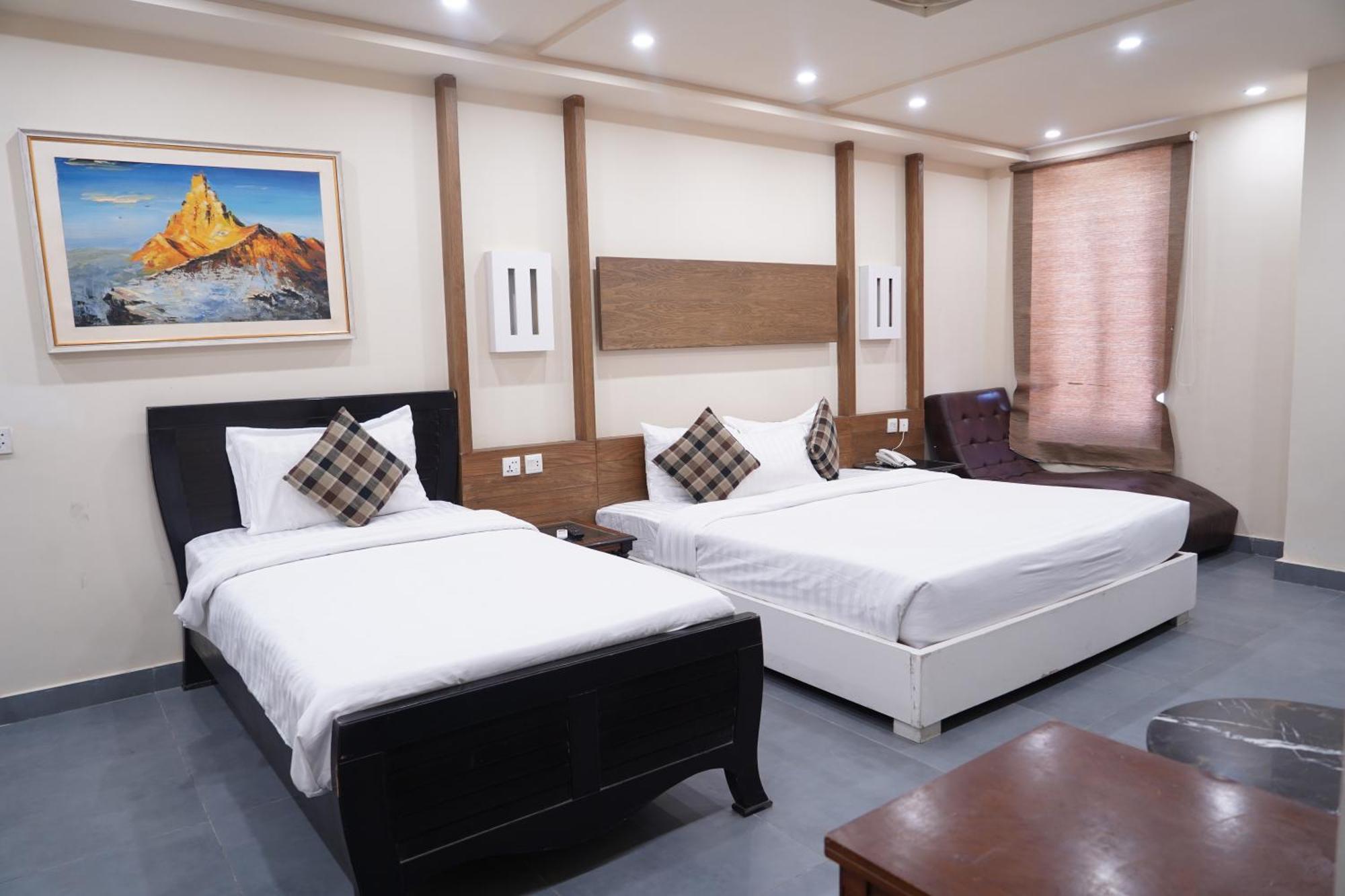 Hotel Avalon Suites ملتان المظهر الخارجي الصورة