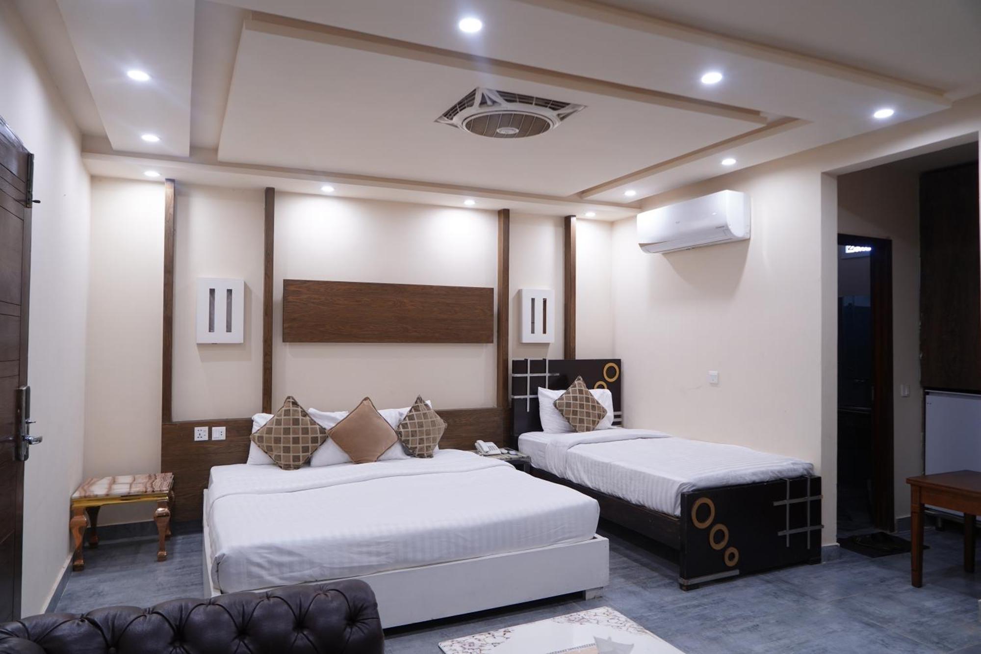 Hotel Avalon Suites ملتان المظهر الخارجي الصورة
