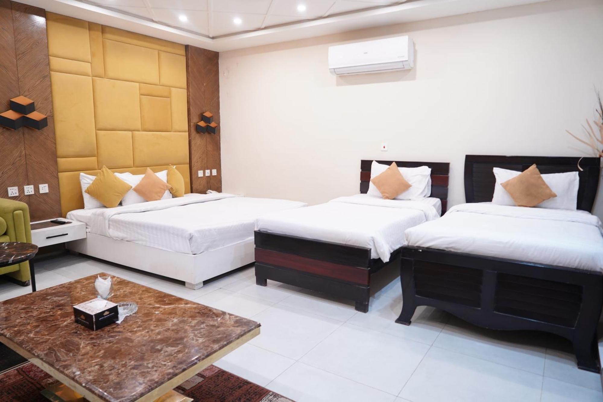 Hotel Avalon Suites ملتان المظهر الخارجي الصورة