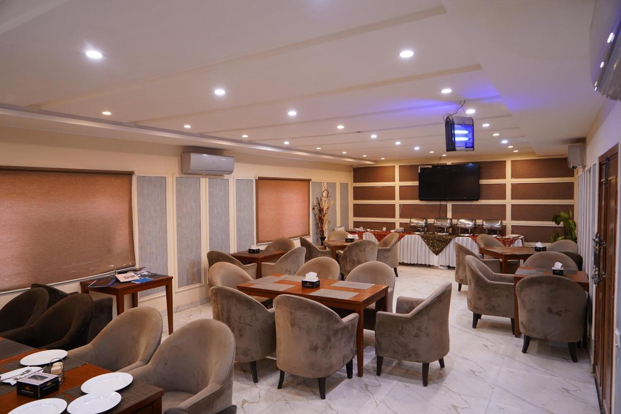 Hotel Avalon Suites ملتان المظهر الخارجي الصورة
