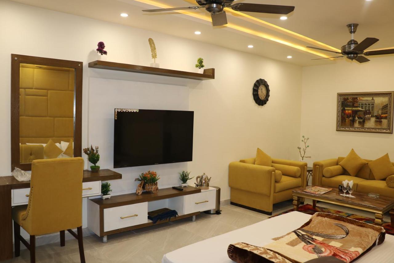 Hotel Avalon Suites ملتان المظهر الخارجي الصورة