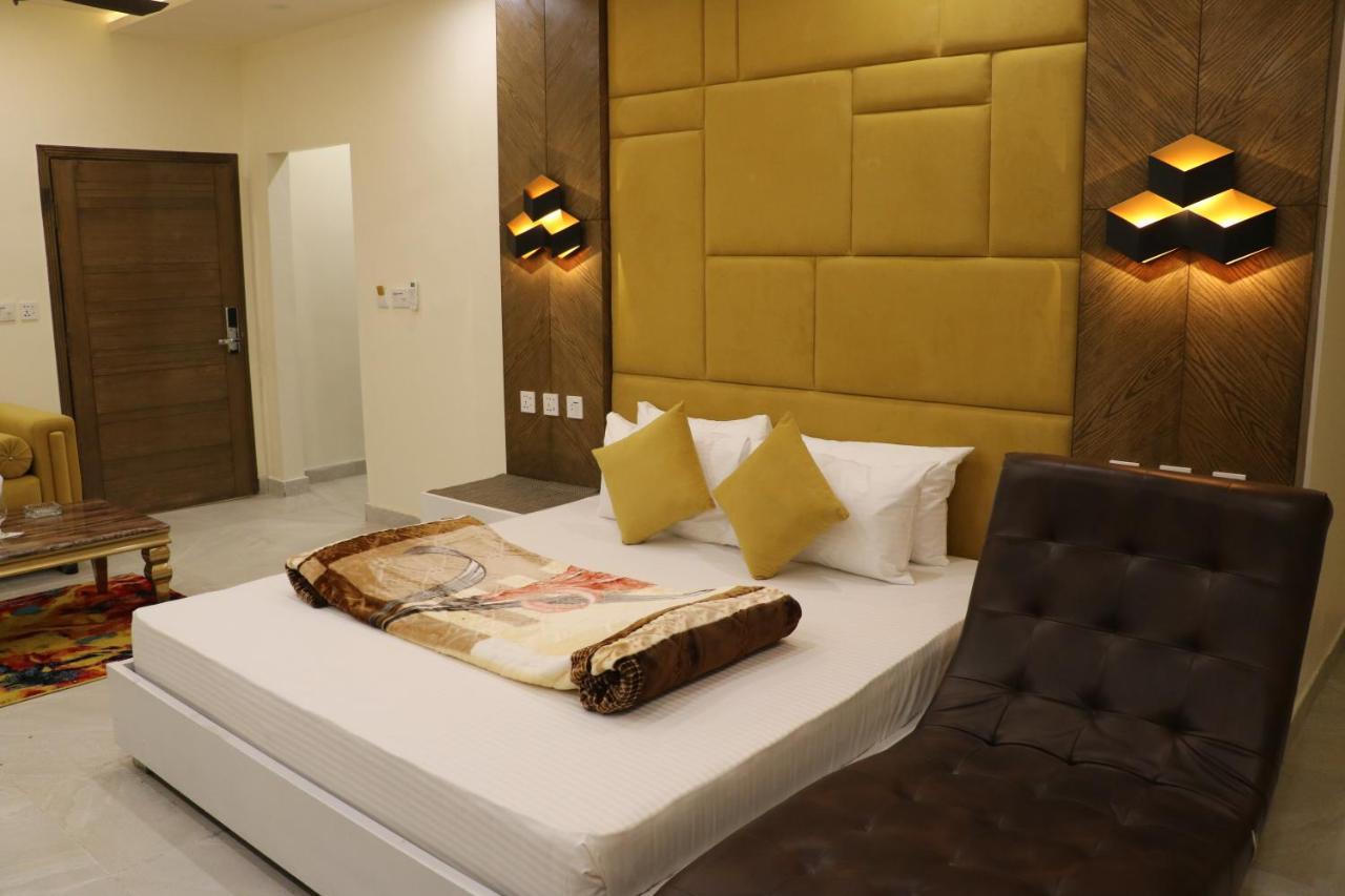 Hotel Avalon Suites ملتان المظهر الخارجي الصورة